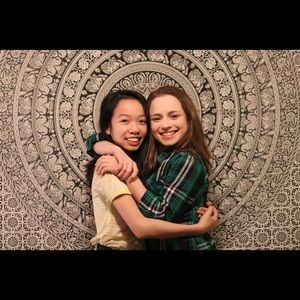 Meet your Posher, Danielle